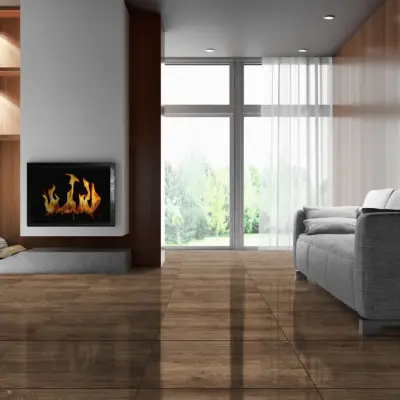 Sala con iluminación natural, chimenea y cojines grises, con un piso de cerámica estilo madera Norven Brown