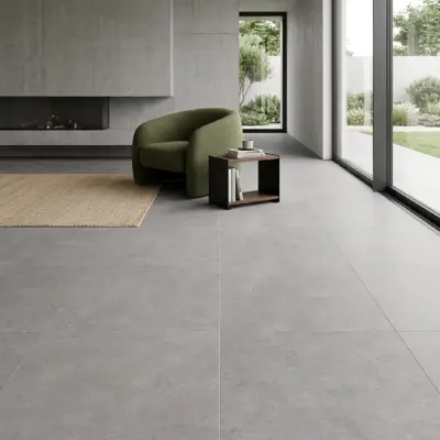 Sala luminosa con gran ventanal, amoblada y con un piso de cerámica estilo rústico Stura Gris